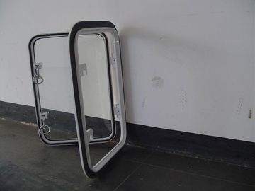 A60防火材料とCCSABSGL BVNK認証のカスタマイズされた鉄鋼船窓 サプライヤー